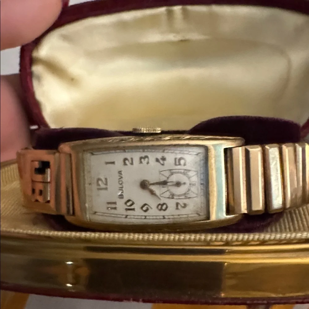 Bulova vintage Gold Watch gold filled